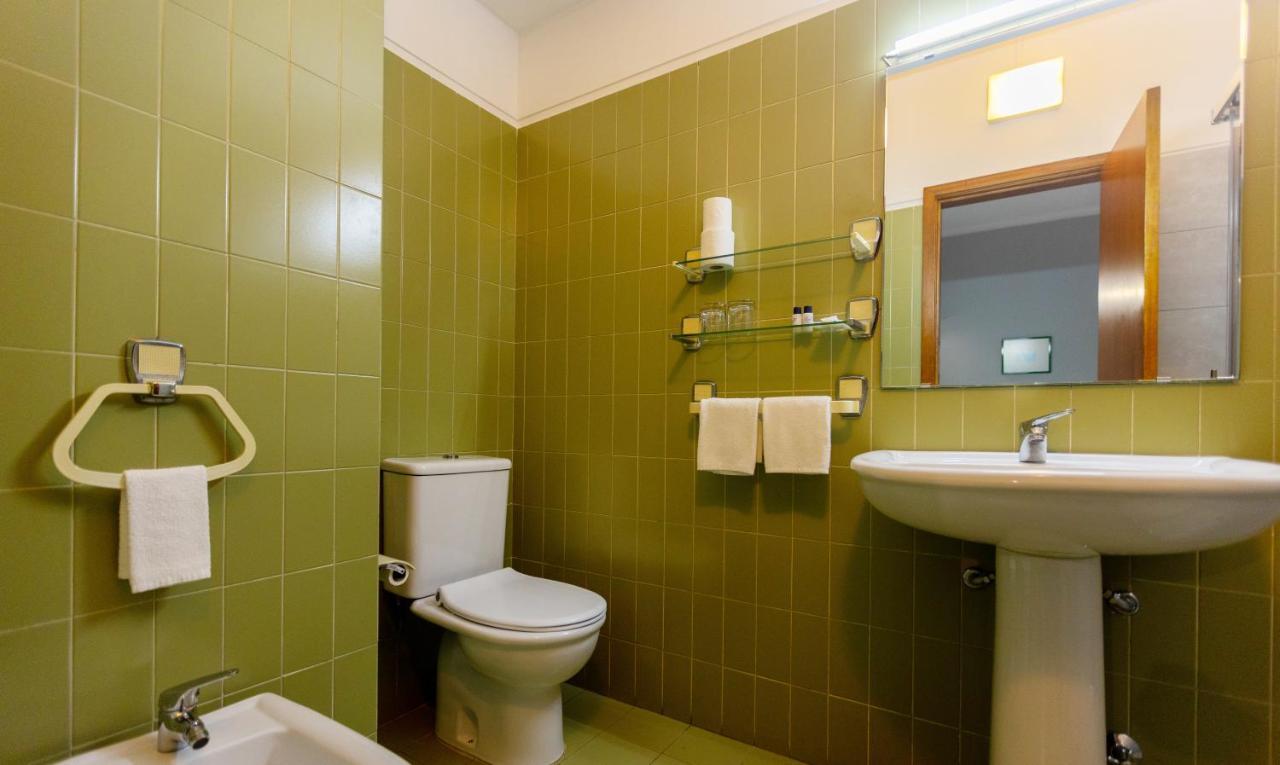 Triple Room with Balcony,1332813086:JPEG
