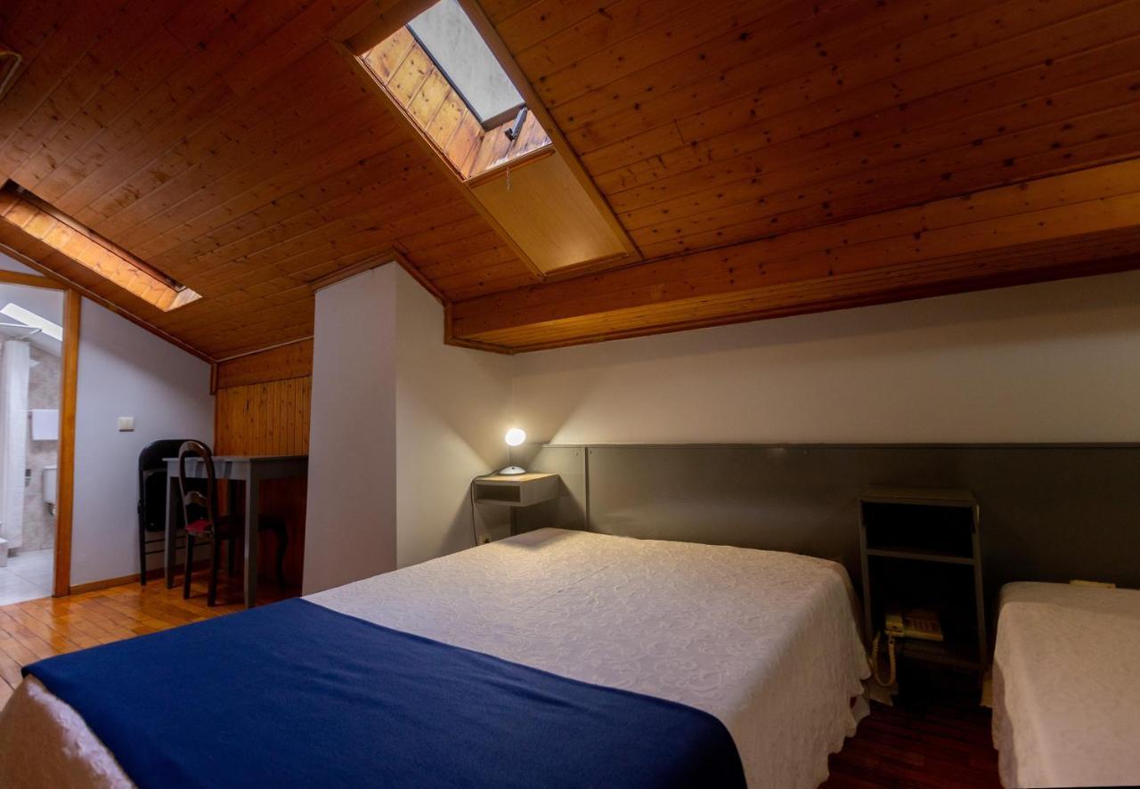 Budget Triple Room,1332812144:JPEG