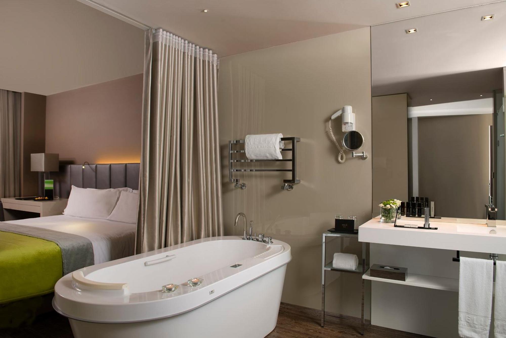Junior Suite,1765829191:JPEG